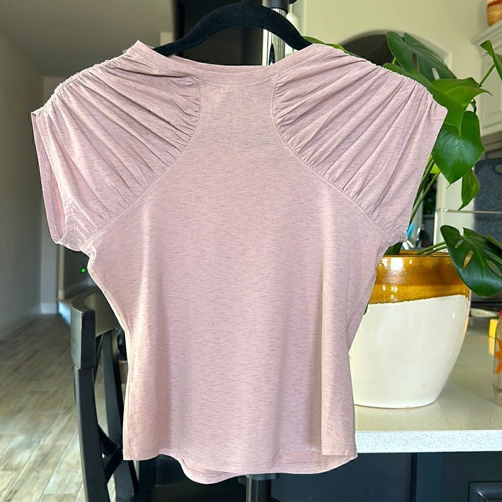 NWOT Free People Tee Activewear Movement Ruched Crew Neck Fitted Short Sleeve XS